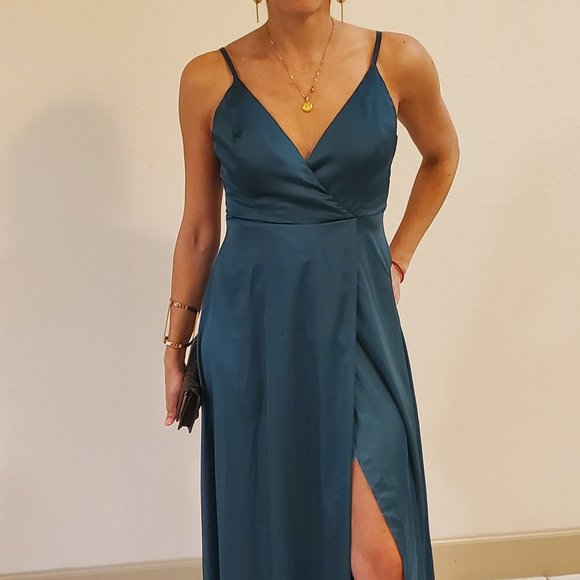 Gorgeous Emerald Green Satin Maxi Dress - Picture 9 of 9